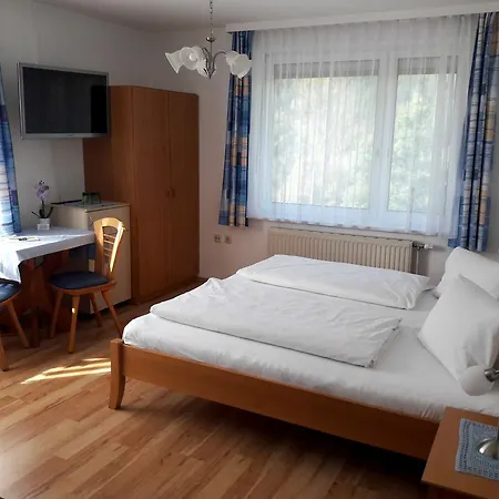 Gasthof-pension Silvia Gæstehus Haibach ob der Donau